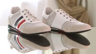 Sapatos de negócio - um negócio sér